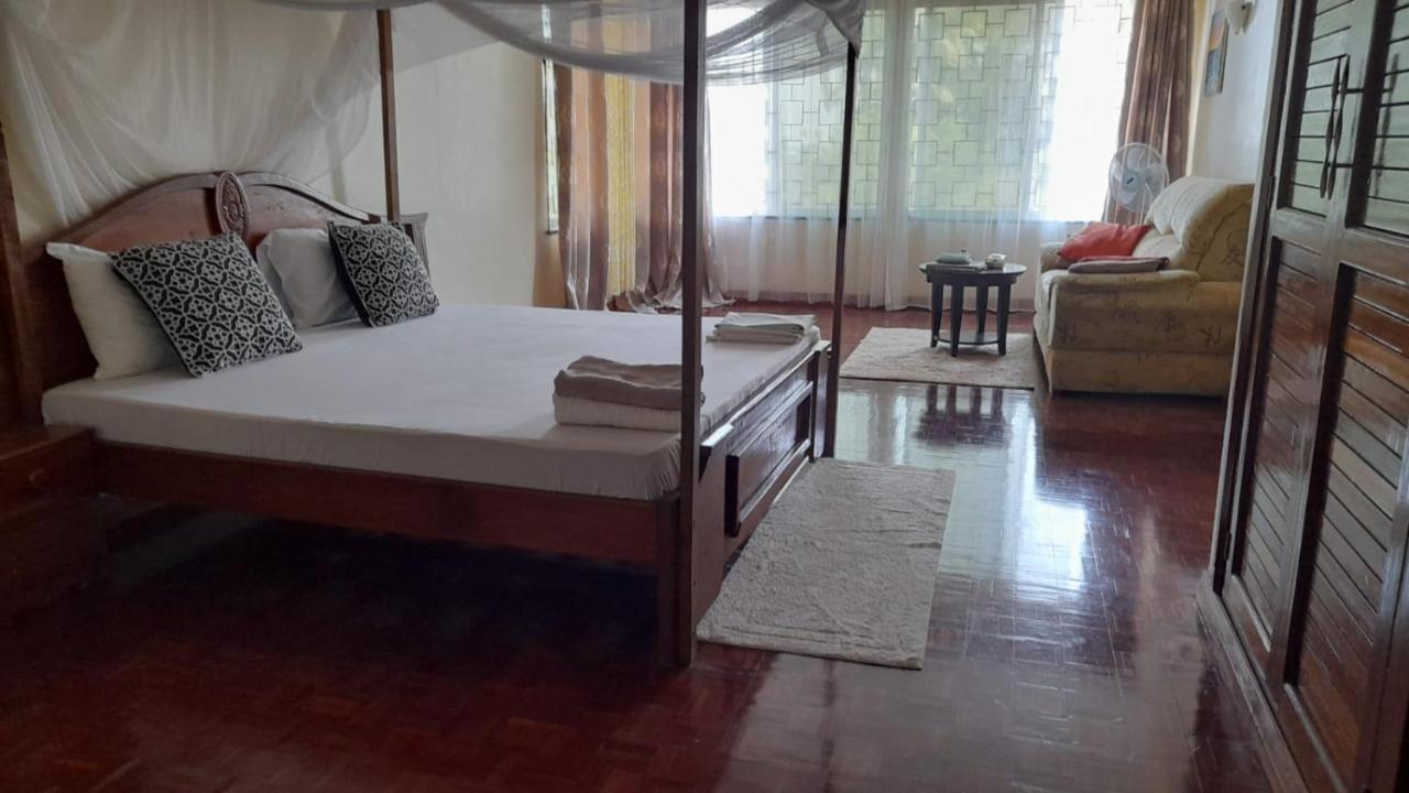 Ary Homestay Nyali- A Walk Away From City Mall Mombassa Buitenkant foto